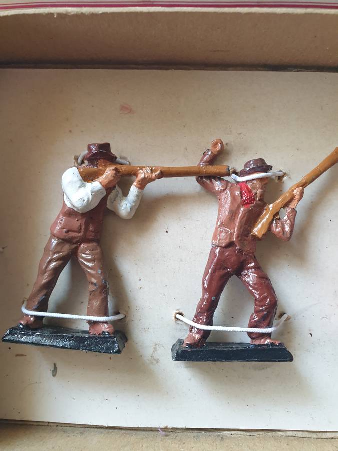 VOORTREKKER LEAD FIGURINES