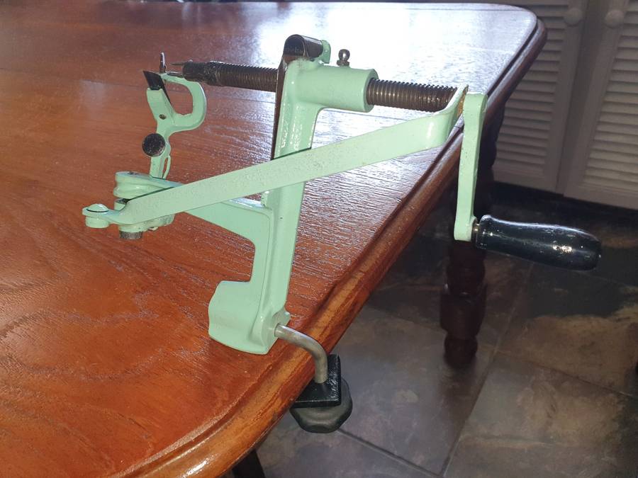 Vintage Drucker Apple peeler late 1800's