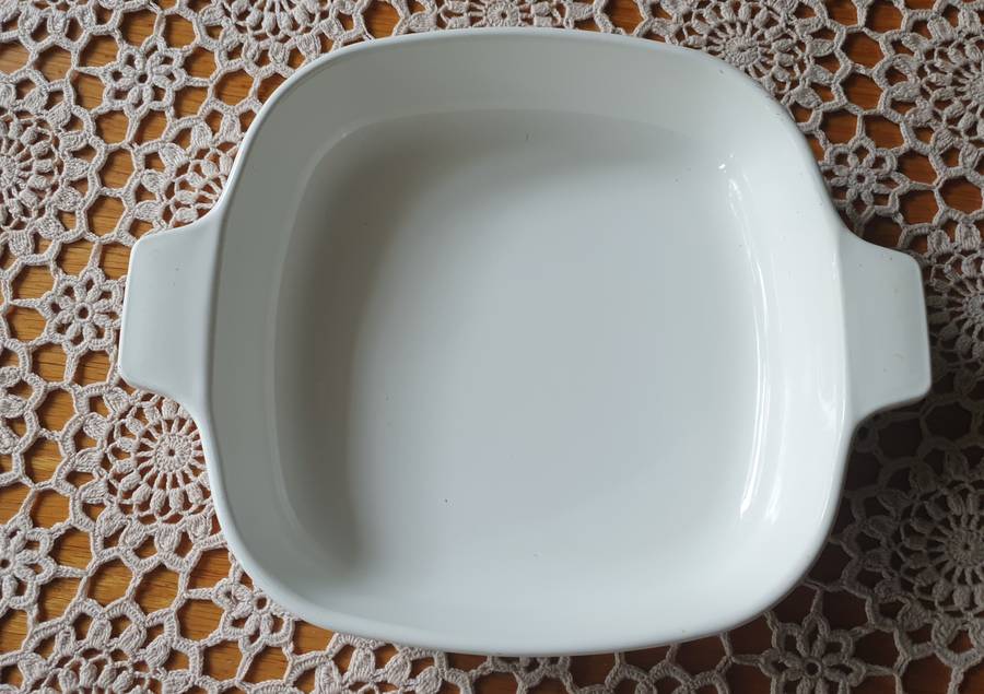 SMALL CORNINGWARE OVEN BOWL | MADE IN THE USA |
