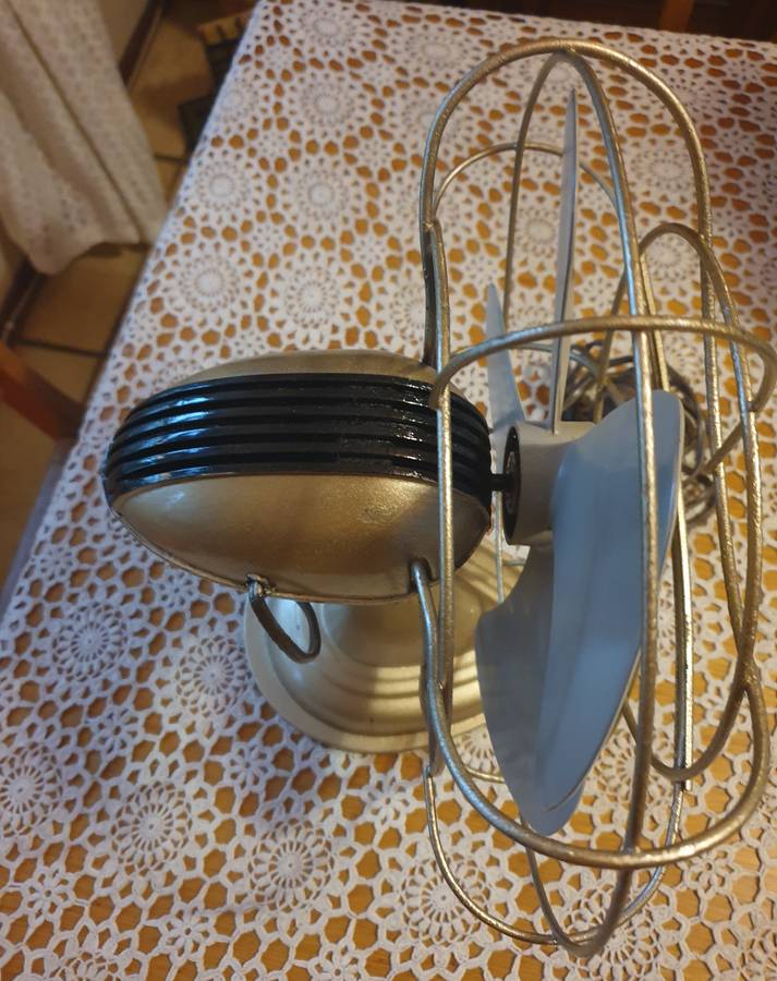VINTAGE WESTINGHOUSE ART DECO   ELECTRIC FAN 1950's!