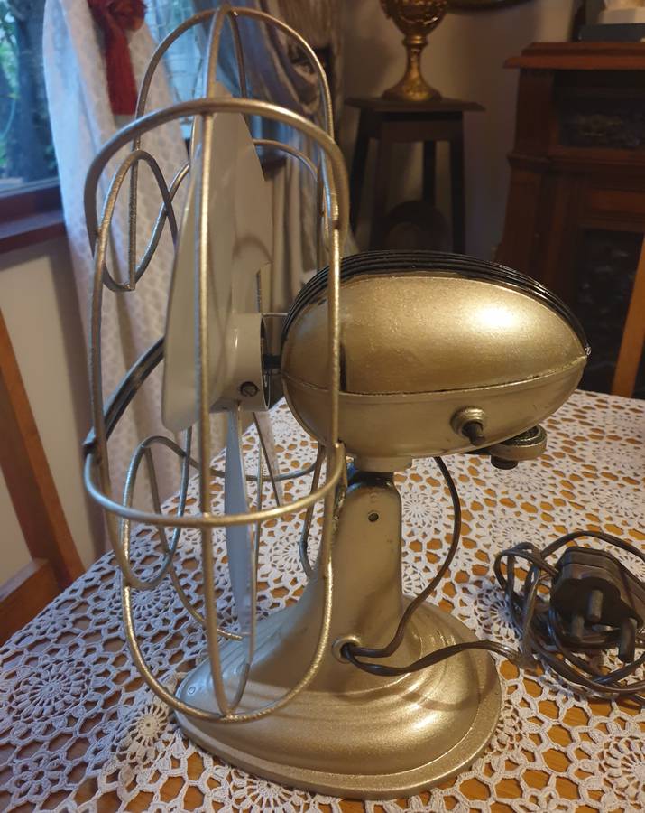 VINTAGE WESTINGHOUSE ART DECO   ELECTRIC FAN 1950's!
