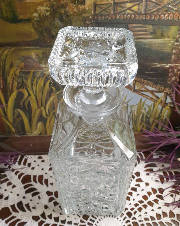 CRYSTAL DECANTER