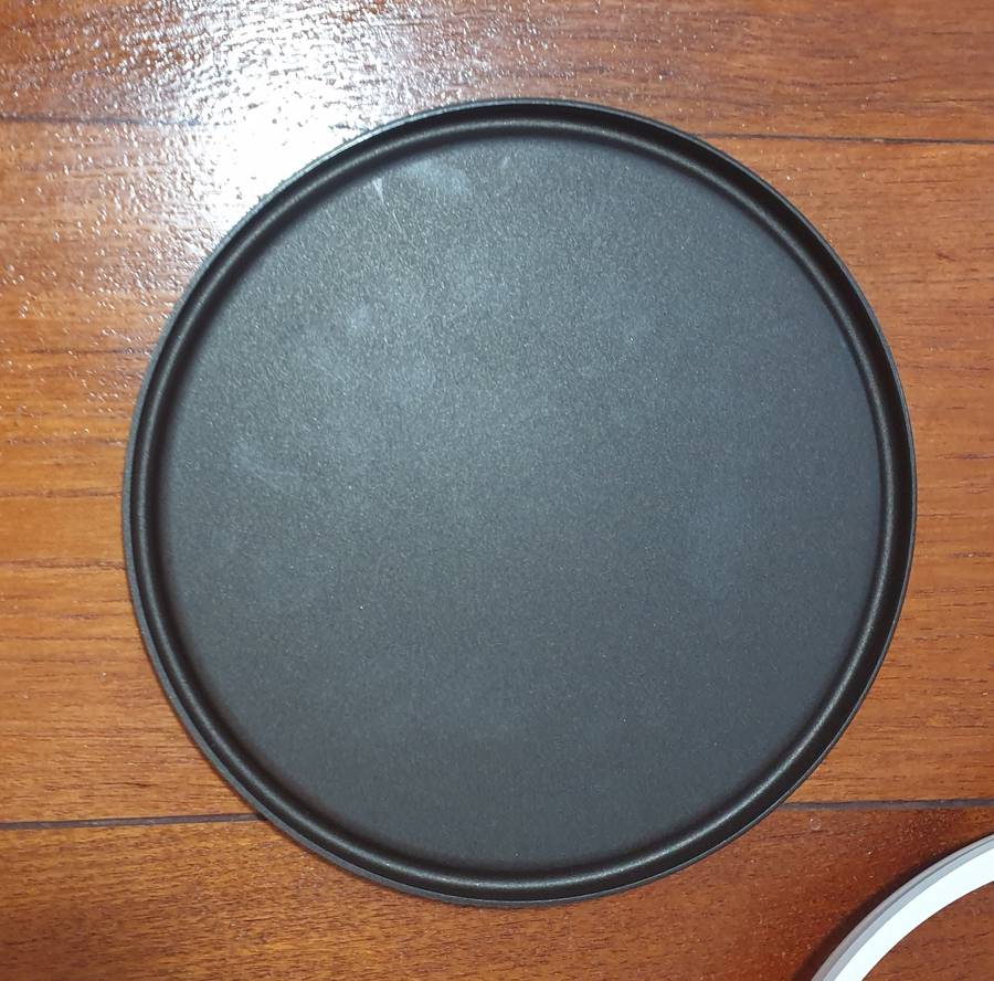 Regal Quick Cheese 10" browning grill pan | 30 X 27 X 3.5 CM HIGH |