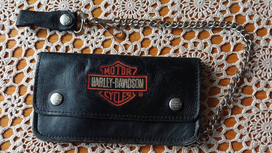 Harley-Davidson Men's Vintage Leather Biker Wallet with Chain & Clip
