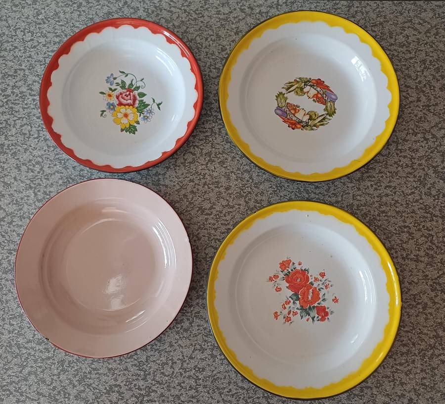 Charming Vintage Enamel Plates  Set of 4 | Delightfully Nostalgic Kitchenware