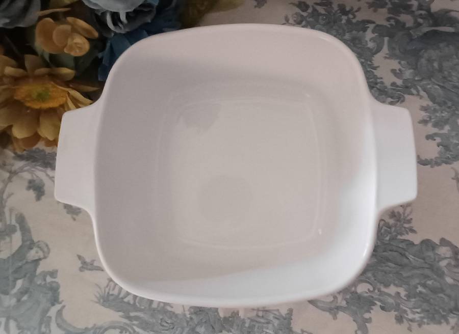 Corning Ware Blue Cornflower Dish