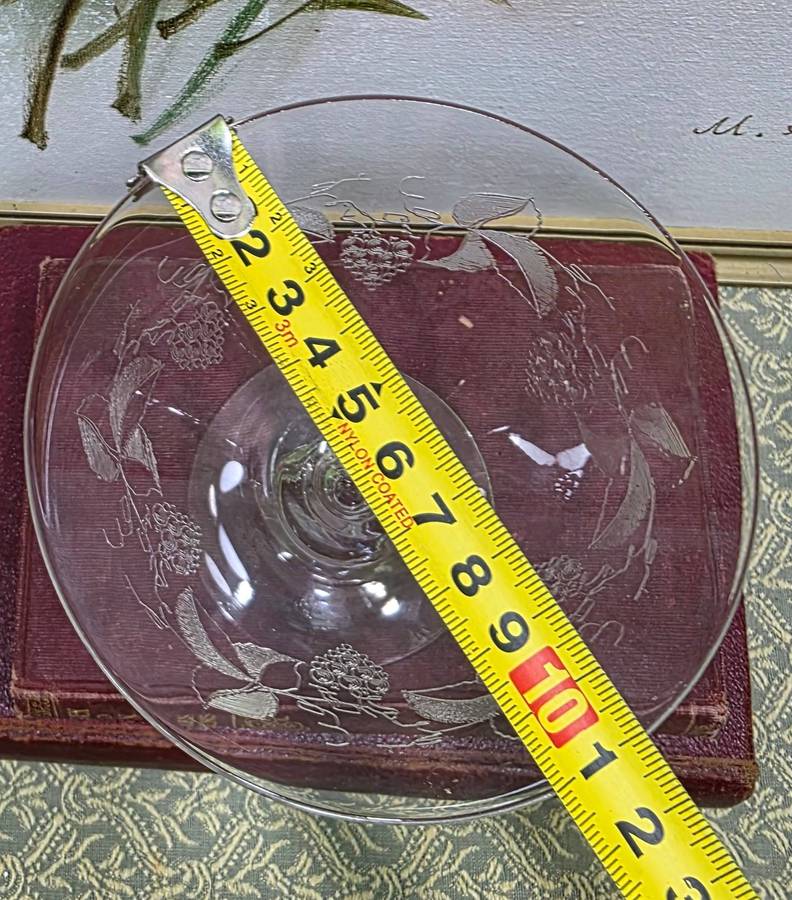 6 Beautiful Cocktail Glasses Vintage