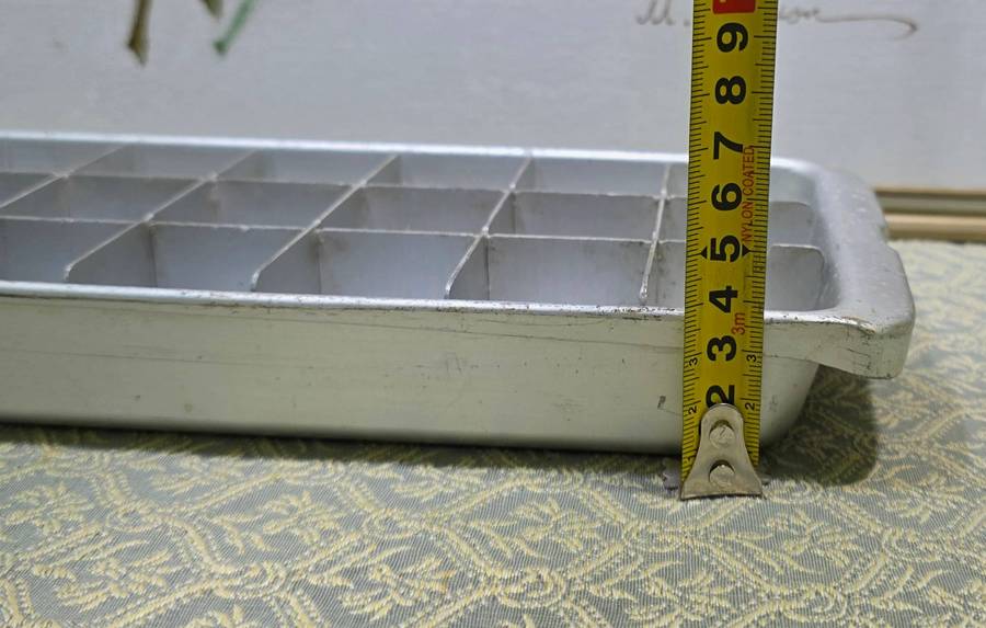 Metal Ice Tray | Vintage |