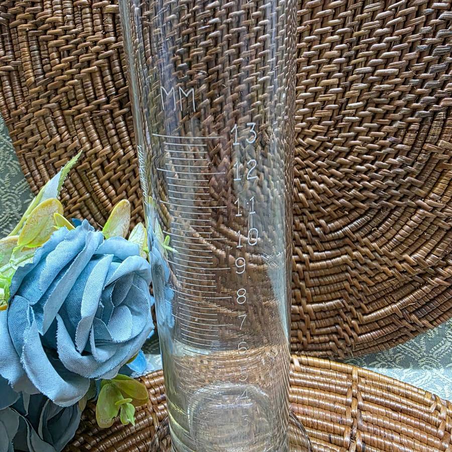 MEASURING CYLINDER
