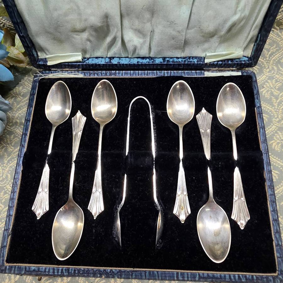 Vintage Boxed Set Spoons
