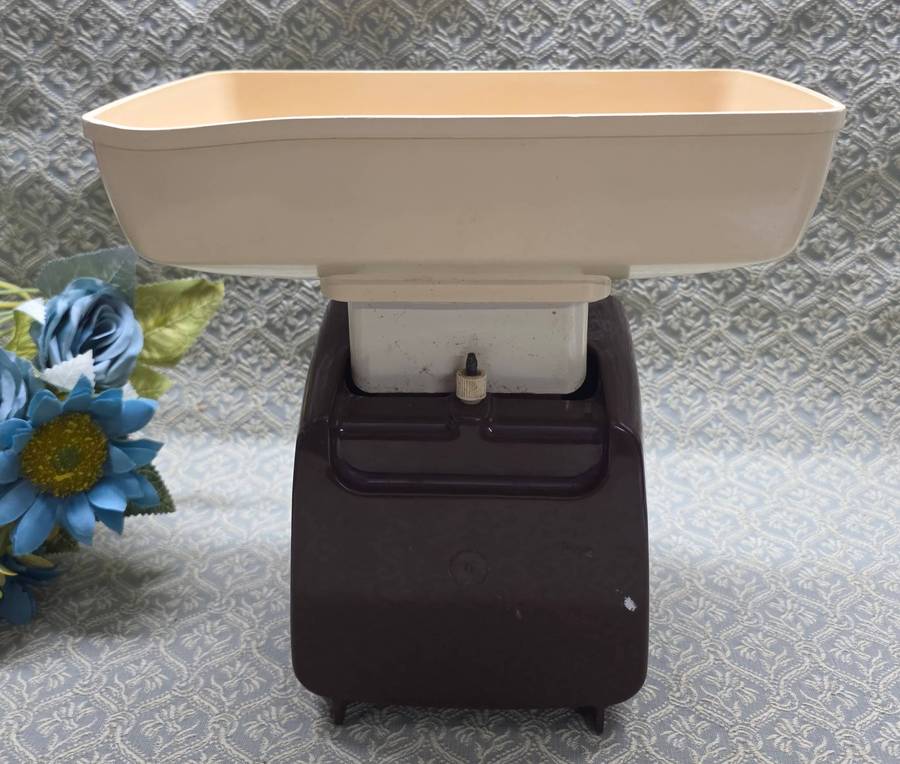 VINTAGE KRUPS SCALE