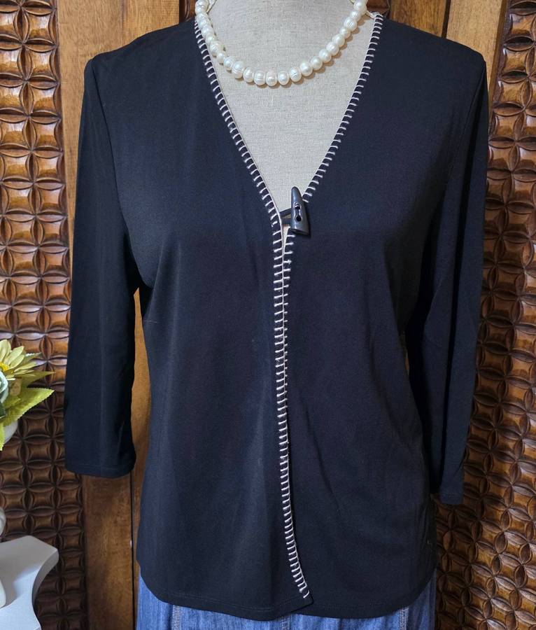 Josephine Chaus TRUE BLACK SWEATER