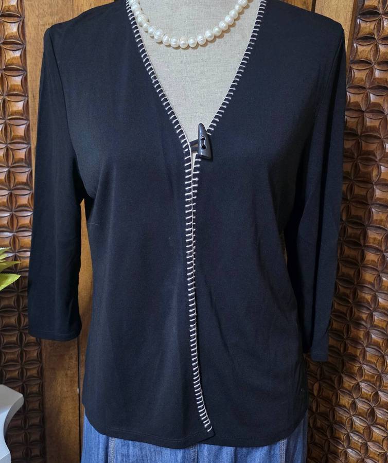 Josephine Chaus TRUE BLACK SWEATER