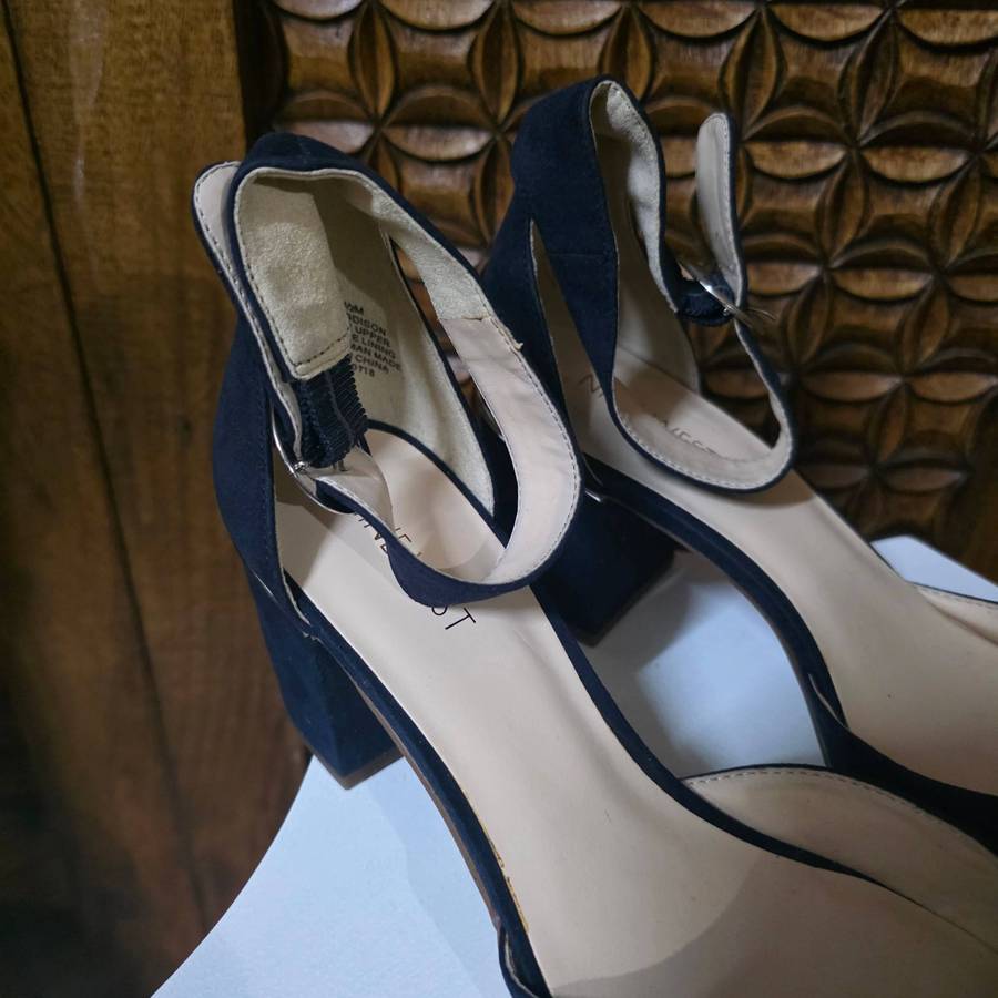 Nine West LADIES SHOES  |  Size 7 1/2M | SIZE  5 SA |