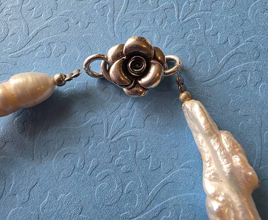 Natural Baroque Pearl White Freshwater Pearl | 15 |