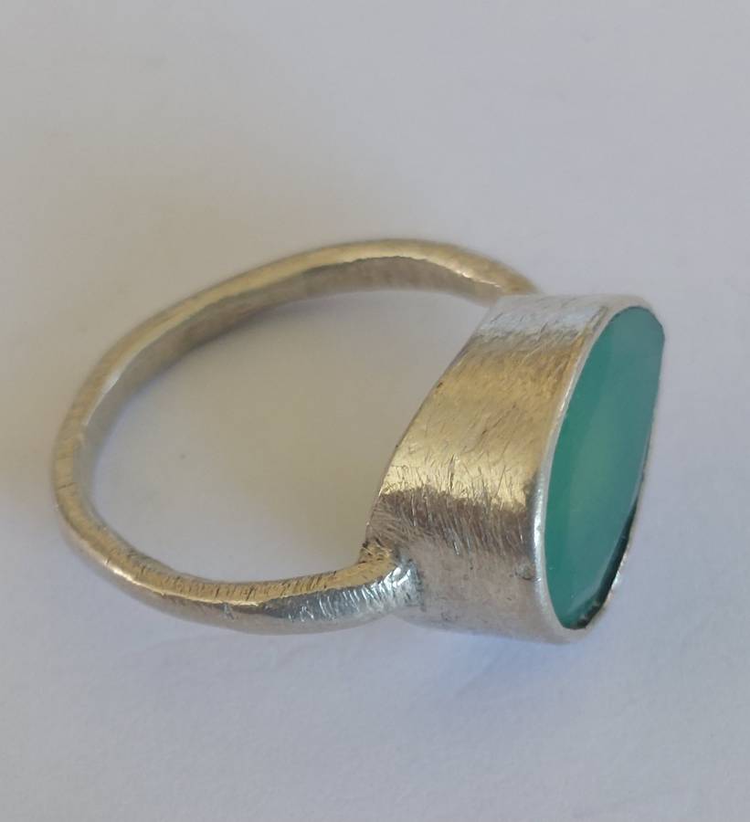 Lovely vintage sterling silver Jade ring 4.6g