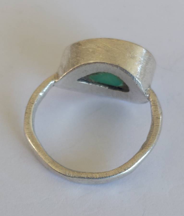 Lovely vintage sterling silver Jade ring 4.6g