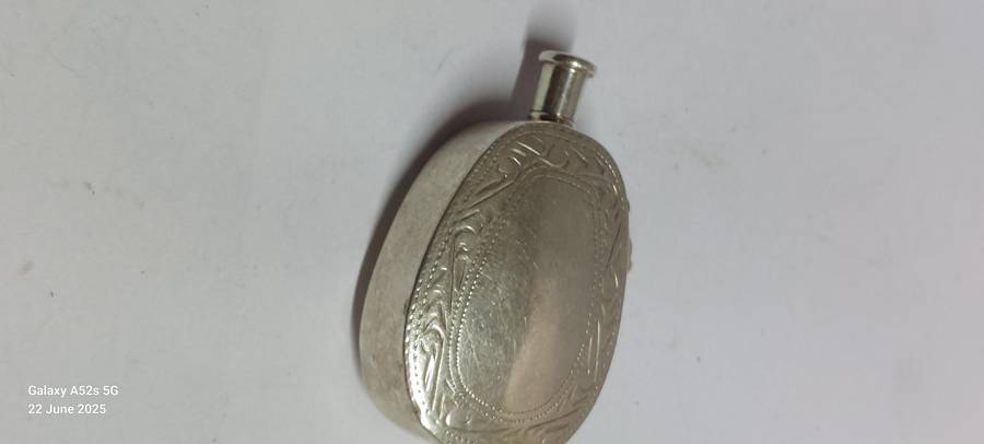 Gorgeous vintage sterling silver perfume bottle pendant 10.1g