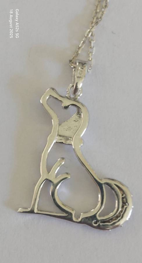 Cutest!! Vintage sterling silver dog pendant with chain 2.8g