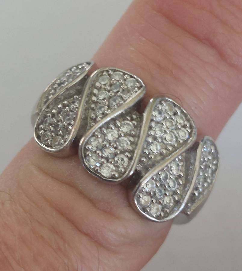 Lovely vintage sterling silver cz ring 4.9g