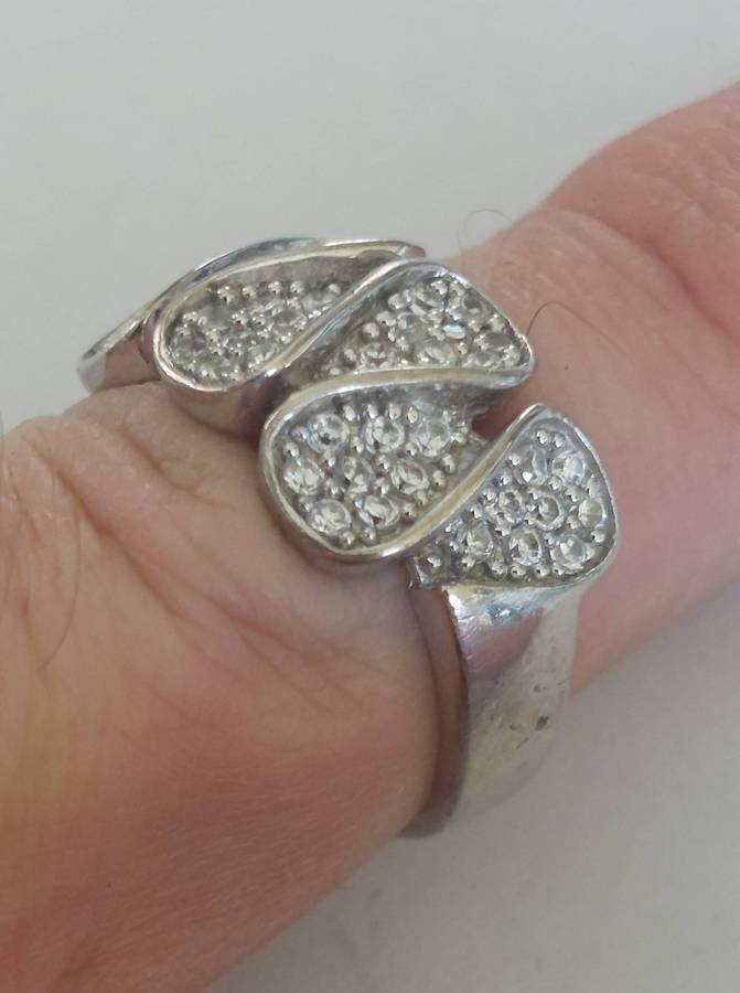Lovely vintage sterling silver cz ring 4.9g