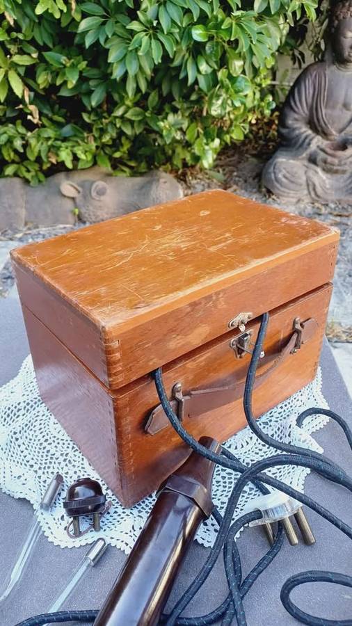 1930s Cased Vintage ROGERS VITALATOR with attachments