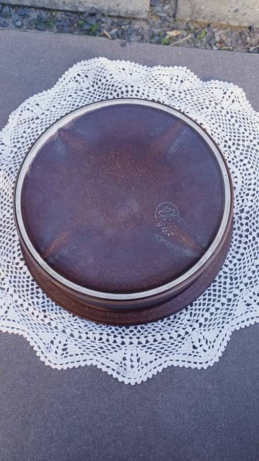 Arabia of Finland lidded casserole dish