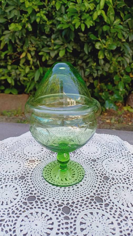 Vintage green Depression glass shrimp /oyster cocktail icer bowl