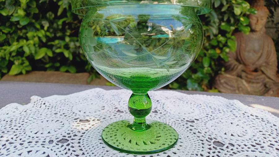 Vintage green Depression glass shrimp /oyster cocktail icer bowl