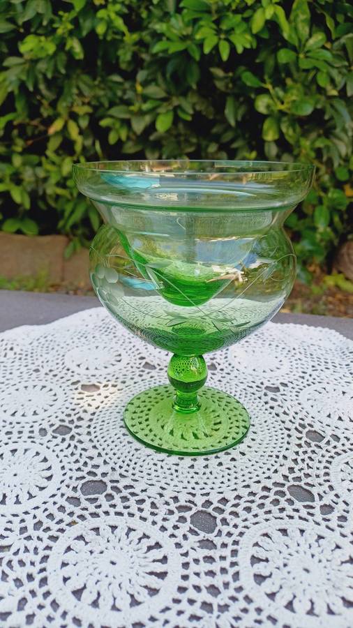 Vintage green Depression glass shrimp /oyster cocktail icer bowl