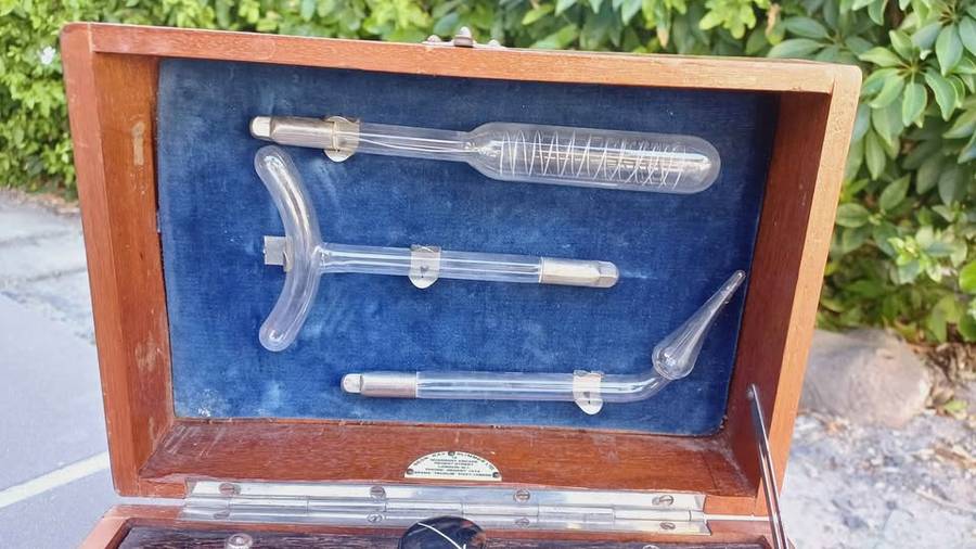 1930s Cased Vintage ROGERS VITALATOR with attachments