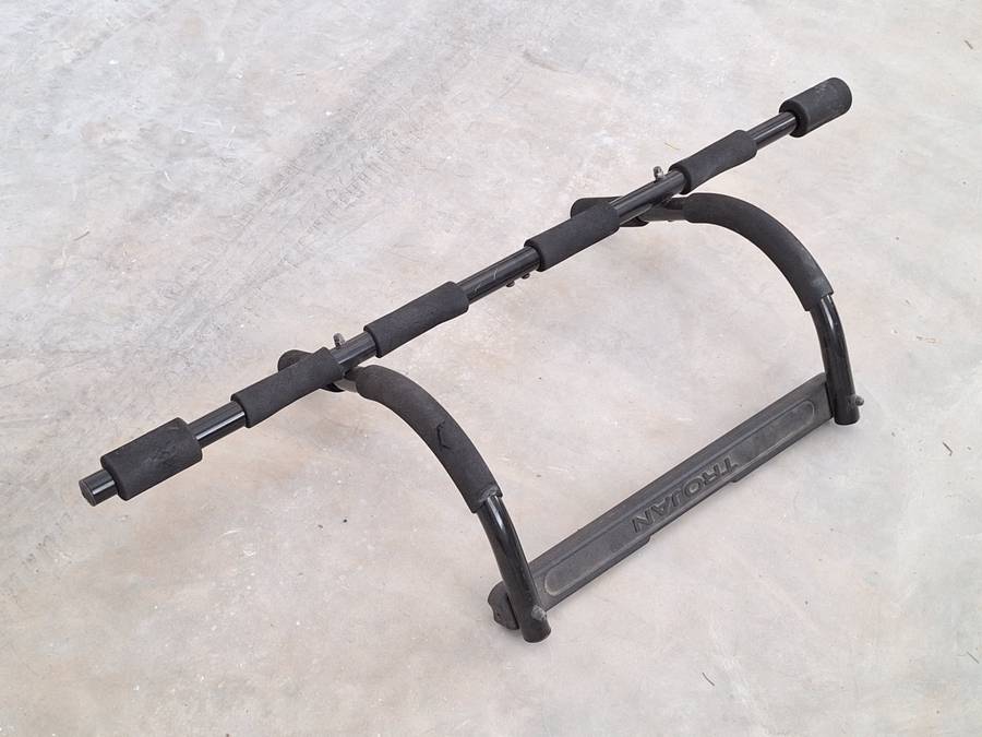 Trojan Extreme Door Gym Pull-up Bar