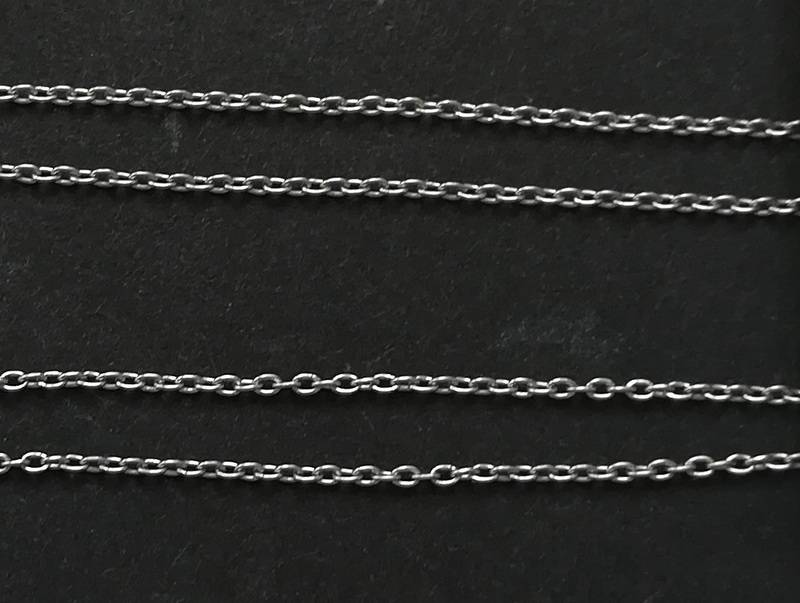STERLING SILVER CHAIN 440MM 1.5 GRAMS