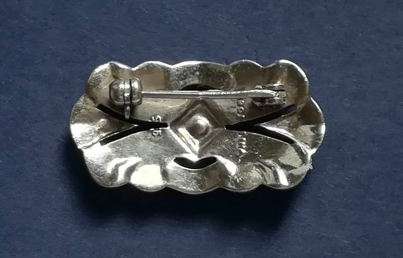 ARGENTINA STERLING SILVER + MARCASITE BROOCH  18X32MM