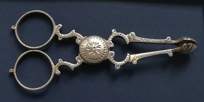 STERLING SILVER BIRMINGHAM 1885 SUGAR TONGS 42X95MM 22,3 GRAMS