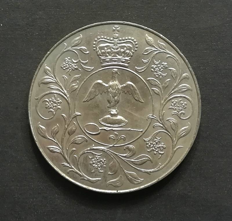 GREAT BRITAIN 1977 CROWN