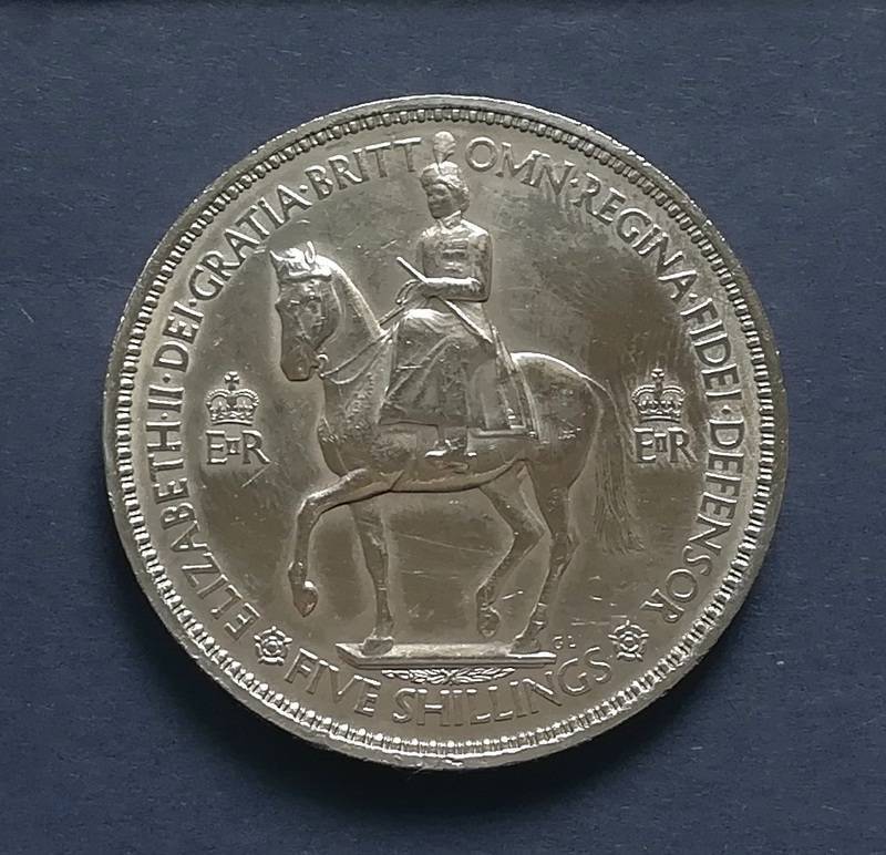 GREAT BRITAIN 1955 ER 5 SHILLINGS