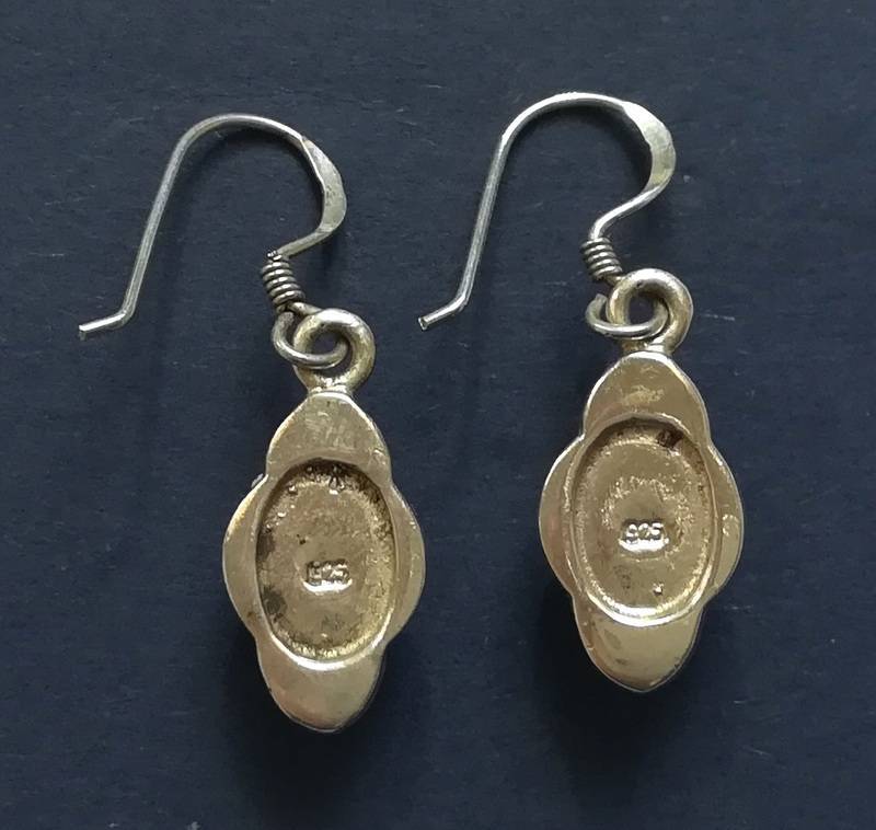 STERLING SILVER AND PORCELAIN EARRINGS 6X15MM
