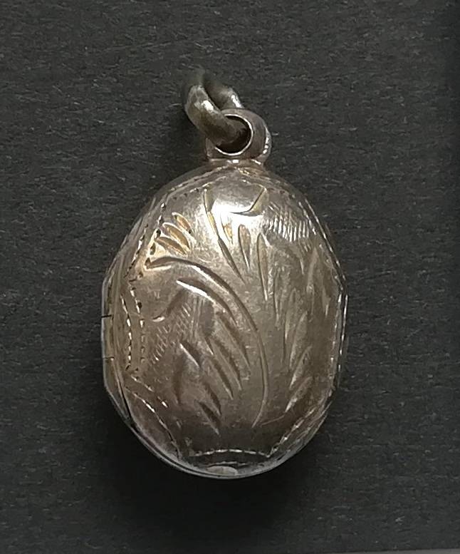 STERLING SILVER LOCKET 12X15MM 2,2 GRAMS
