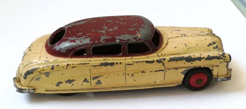 DINKY TOYS 2-TONE HUDSON COMMODOR SEDAN SALOON CAR 1952