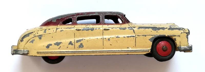 DINKY TOYS 2-TONE HUDSON COMMODOR SEDAN SALOON CAR 1952