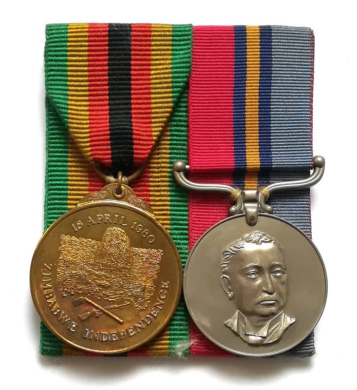ZIMBABWE INDEPENDENCE MEDAL AND GEN SERVICE MEDAL (RHODESIA) FULL SIZE+MINIATURES 4000 SGT RA TURNER