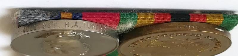 ZIMBABWE INDEPENDENCE MEDAL AND GEN SERVICE MEDAL (RHODESIA) FULL SIZE+MINIATURES 4000 SGT RA TURNER