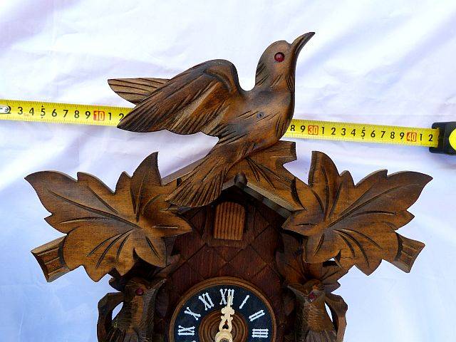 CUCKOO CLOCK. GORGEOUS HANDMADE VINTAGE FOREST CLOCK,MADE IN GERMANY