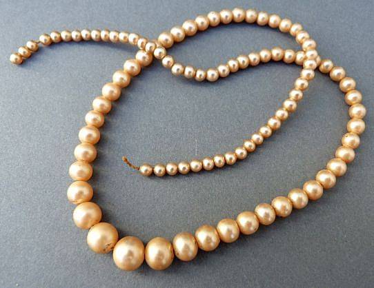 VINTAGE SIMULATED PEARL STRING IN BOX