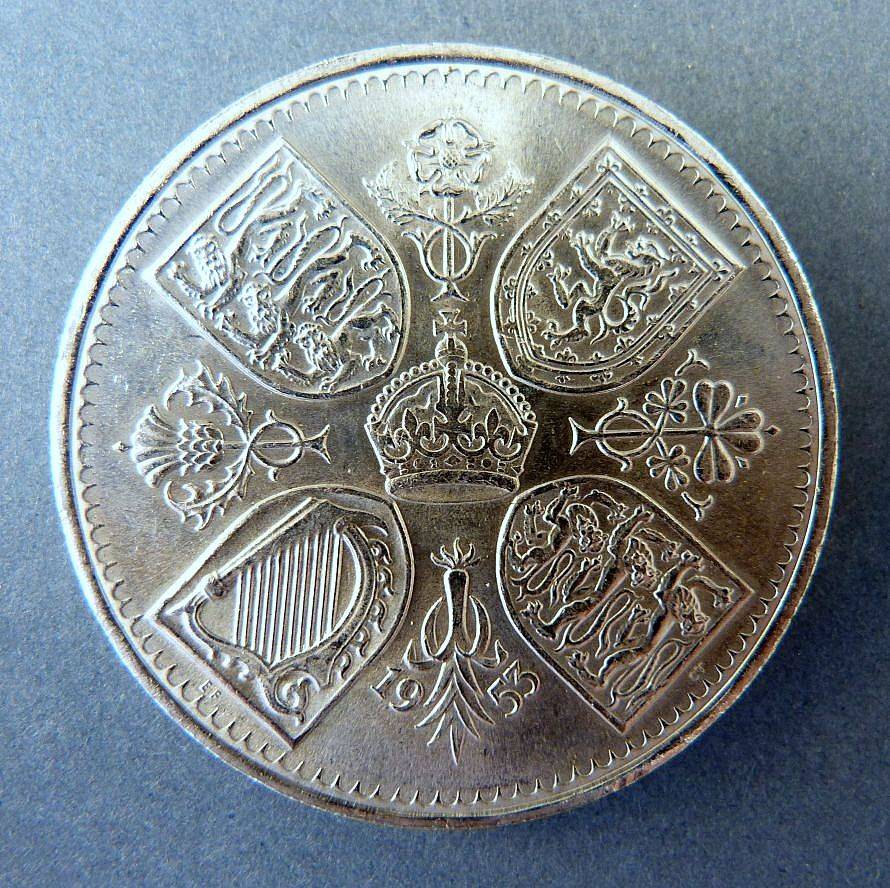 COIN .ELIZABETH 2. ....DEI GRATIA BRITT OMN REGINA ..FIVE SHILLINGS. 1953.UNCIRCULATED