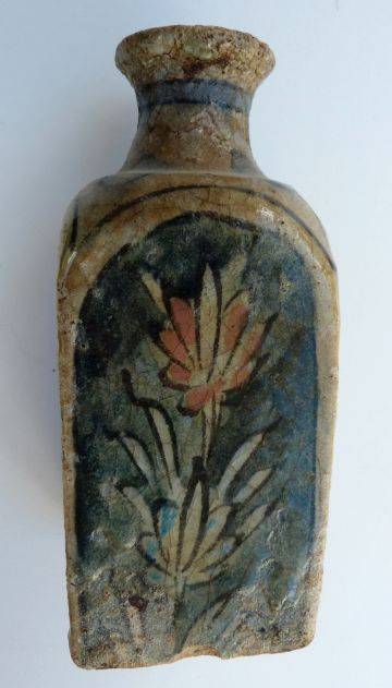 ANTIQUE PERSIAN VASE. QAJAR DYNASTY. 15.-17th Centuries