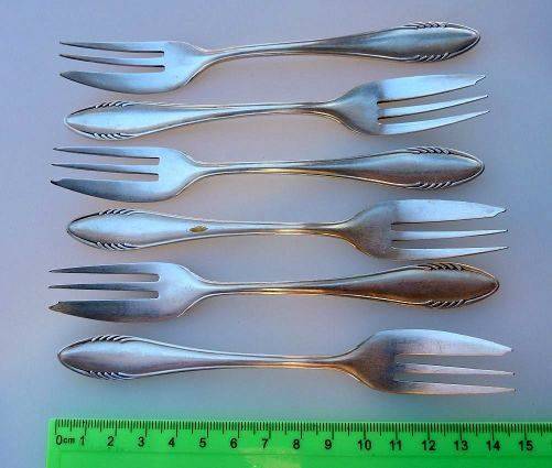 SET OF SIX ANTIQUE CAKE FORKS