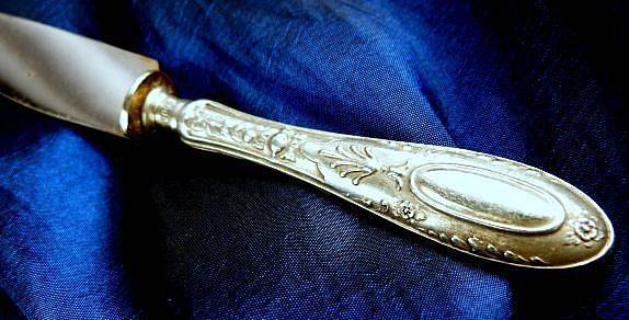 ANTIQUE KNIFE. MARKING 800