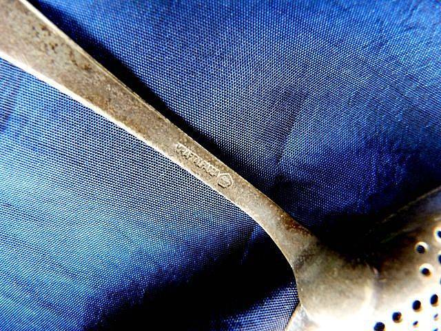 VICTORIAN ICING SUGAR SPOON